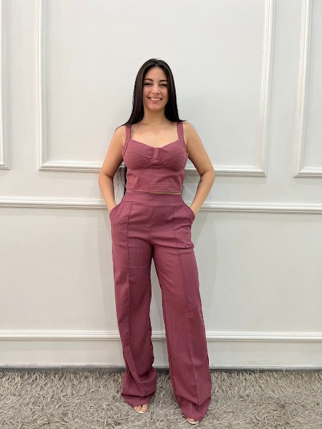 Conjunto Cropped e Calça em Linho