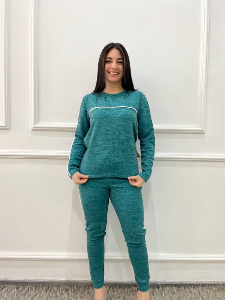 Conjunto Blusa Manga Longa e Calça Skinny em Anarruga